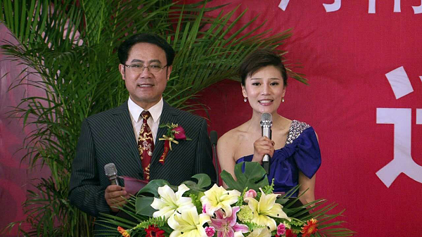 著名主持人：王延绵